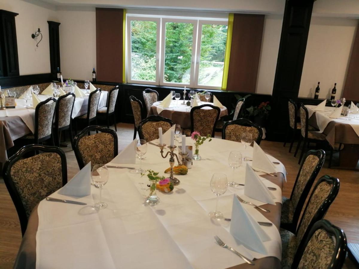 Charlottenhof Hotel Messel Buitenkant foto
